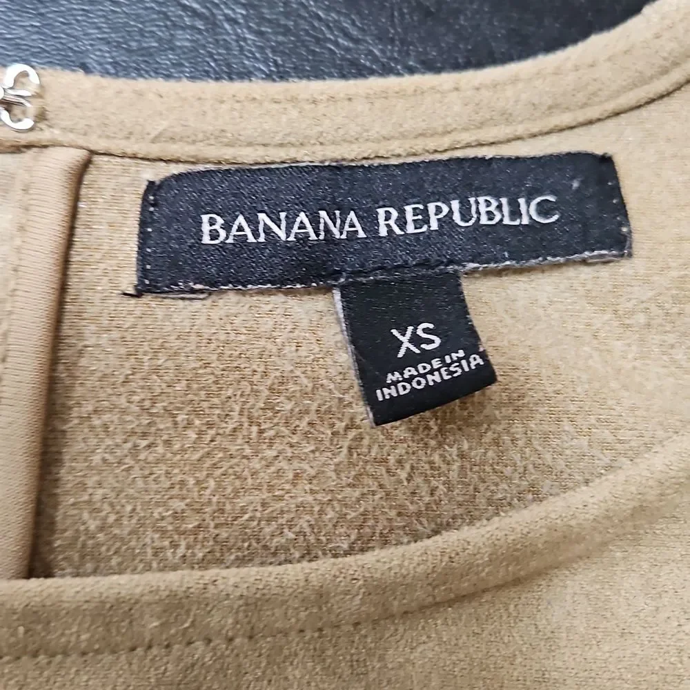 Banana Republic Tan Faux Suede Tank XS Quiet Luxury Neutral Shell Heritage